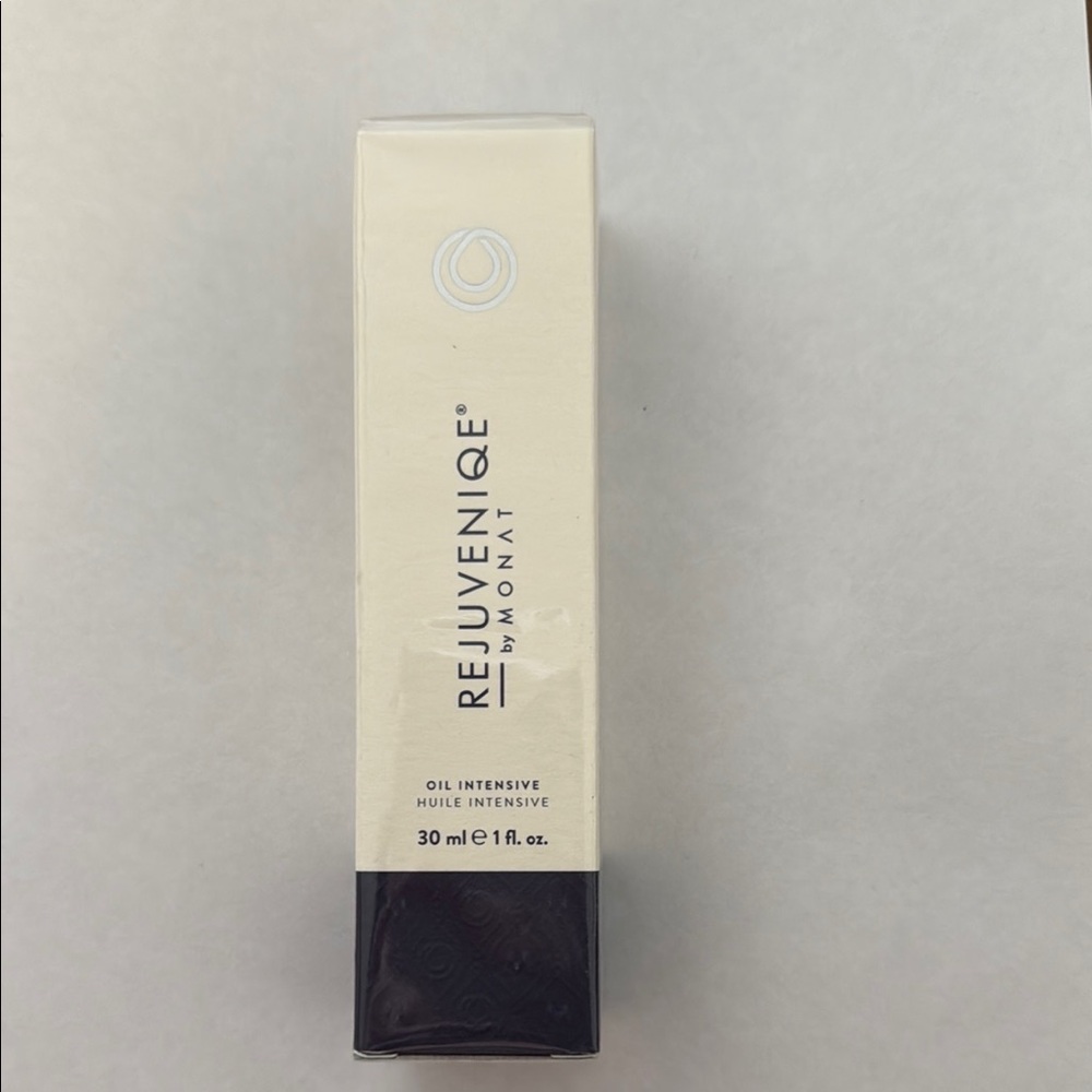 MONAT Rejuveniqe Oil Intensive Serum - Cream and Black